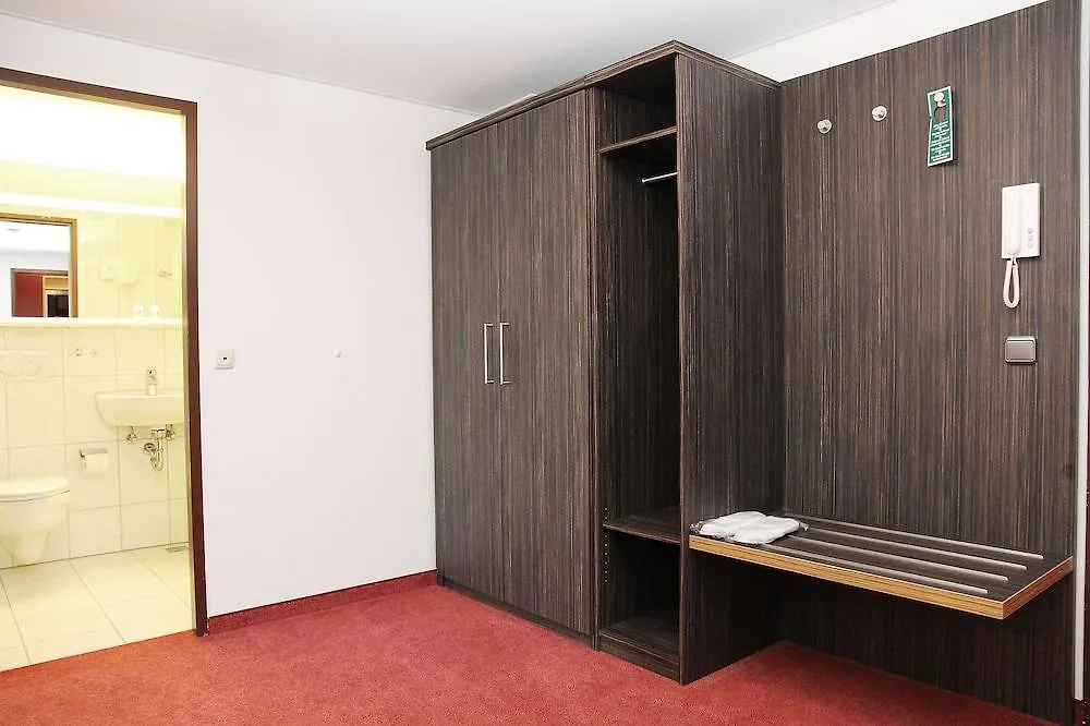 Hotel Gaestehaus Forum Am Westkreuz Munich 3*,
